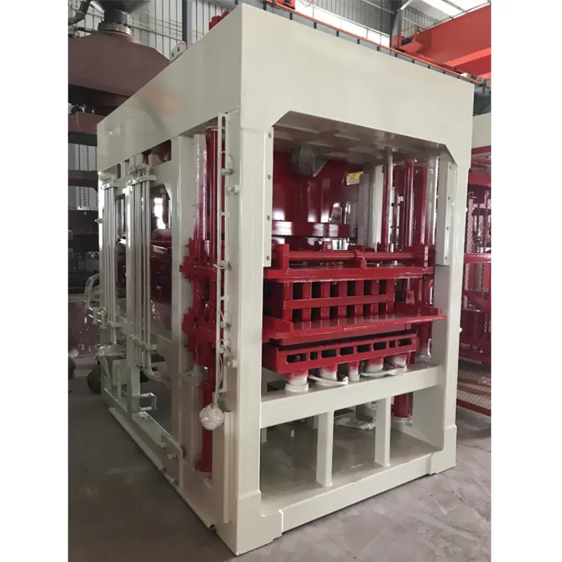 Machine à fabriquer des blocs QT4-15